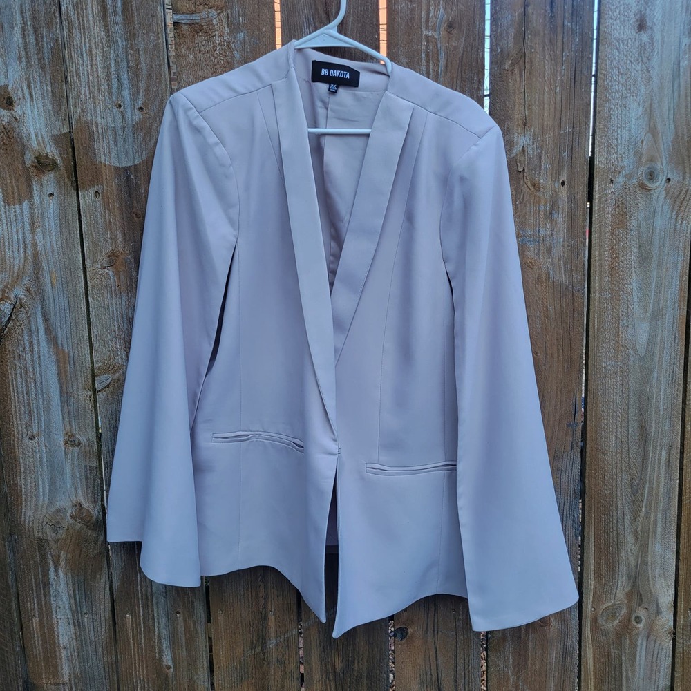 BB DAKOTA LIGHT BLUSH CAPE JACKET BLAZER